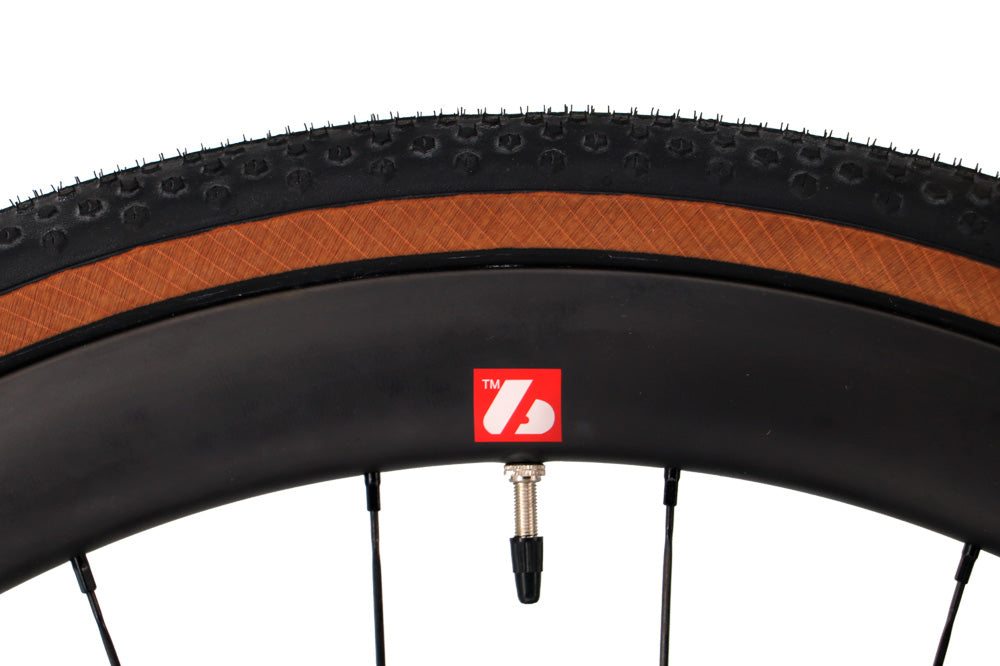 BGC-01 CRB 51 Gravel Disk Carbon GSX810 Carbon Rahmen und Rad